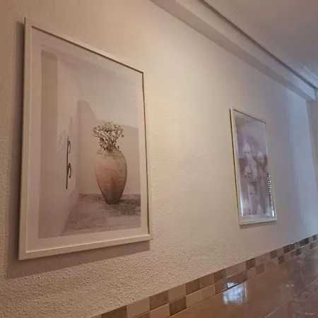 60m To Locos Apartment